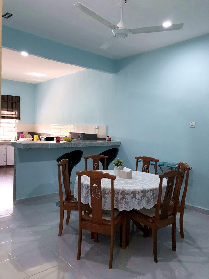 Twin Homestay B كُوالا تيرينغانو المظهر الخارجي الصورة